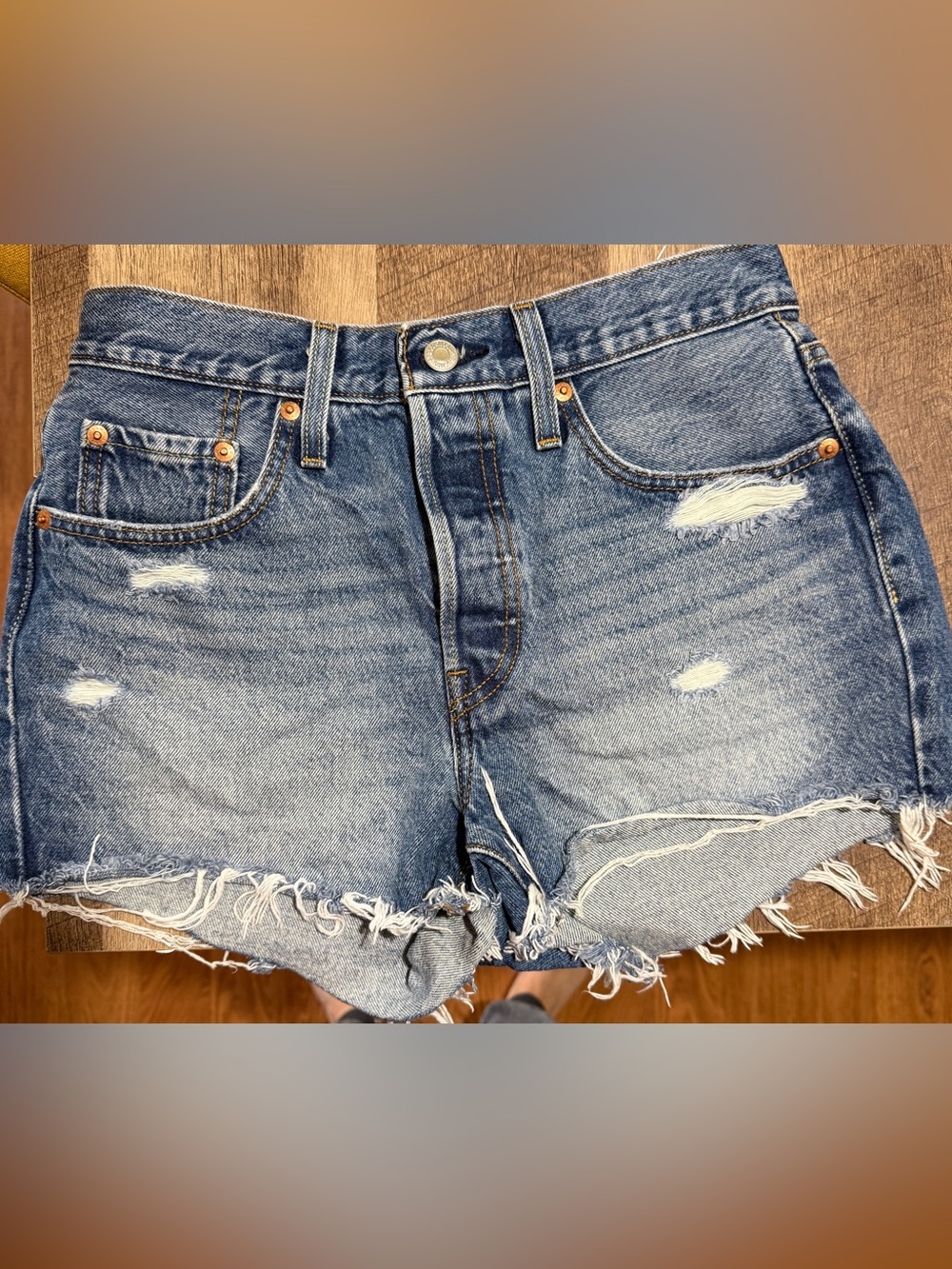 Levi’s Premium 501 Distressed Cutoff Denim Shorts – Women’s W27